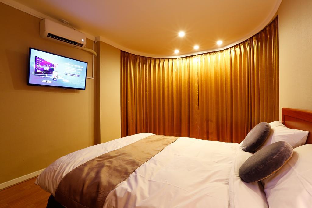 Anmyeondo Plaza Hotel Taean Zewnętrze zdjęcie