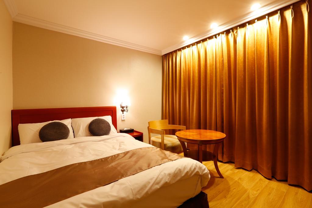 Anmyeondo Plaza Hotel Taean Zewnętrze zdjęcie